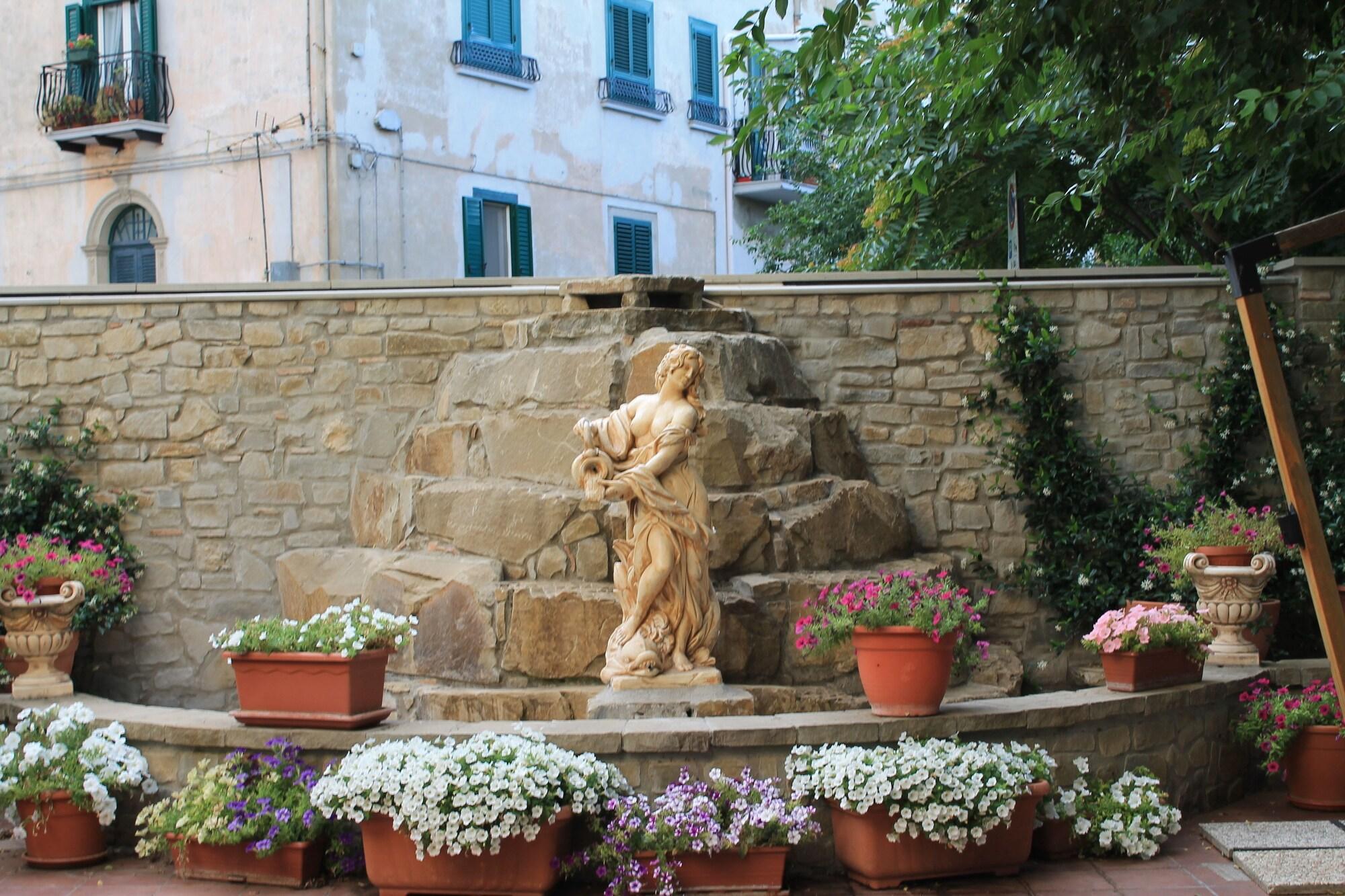 Hotel Ristorante Mariano Stigliano  Exterior photo